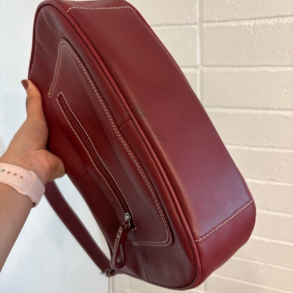 Covington red shoulder bag - Picture 7 of 11